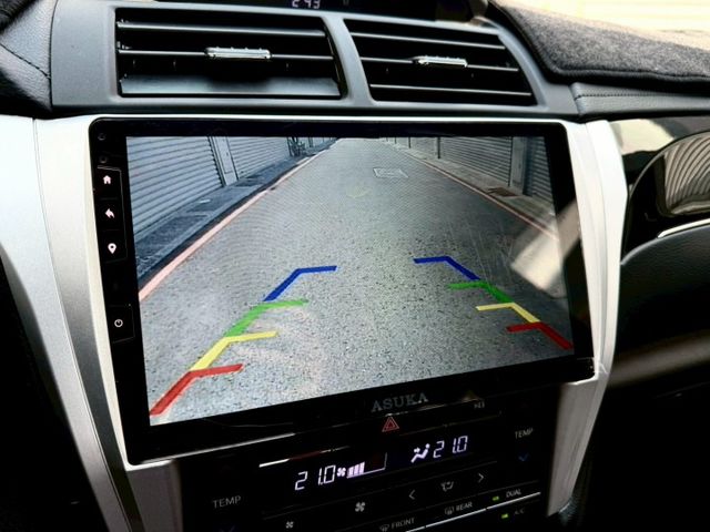 2020 Toyota Camry 雅緻 升級：安卓機含倒車顯影 防盜系統 電折後視鏡 蜂鳴式倒車 胎壓偵測  第11張相片