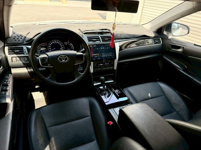 2020 Toyota Camry 雅緻 升級：安卓機含倒車顯影 防盜系統 電折後視鏡 蜂鳴式倒車 胎壓偵測  第12張相片