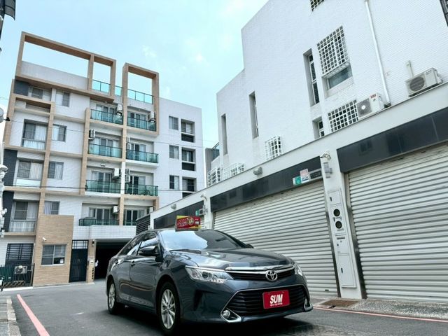 2019年Toyota 7.5代 Camry 雅緻版 衛星電視~原廠導航~倒車顯影~雙區恆溫 ~倒車雷達  ~魚眼頭燈  第1張相片