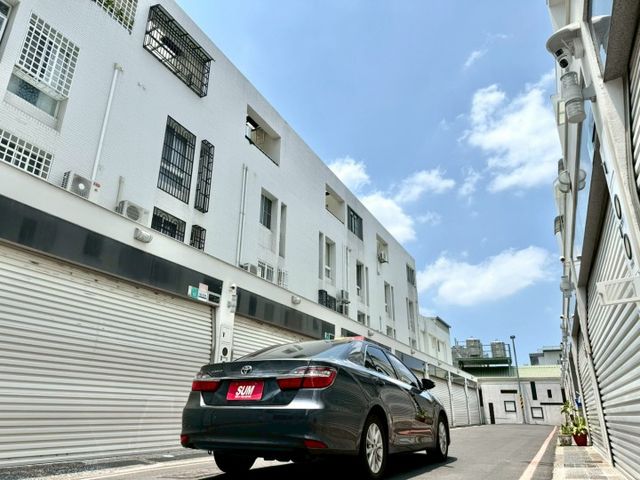2019年Toyota 7.5代 Camry 雅緻版 衛星電視~原廠導航~倒車顯影~雙區恆溫 ~倒車雷達  ~魚眼頭燈  第4張相片