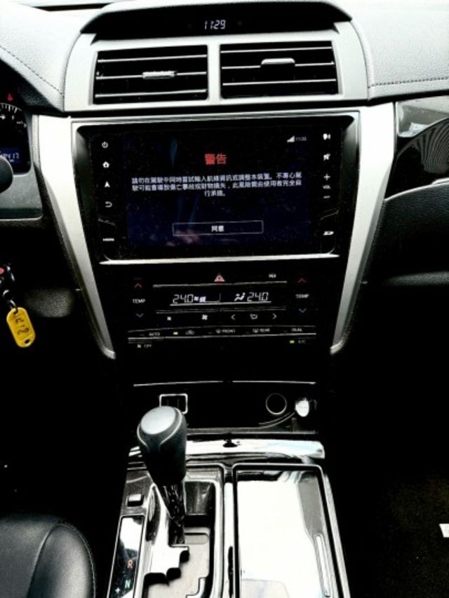 2019年Toyota 7.5代 Camry 雅緻版 衛星電視~原廠導航~倒車顯影~雙區恆溫 ~倒車雷達  ~魚眼頭燈  第12張相片