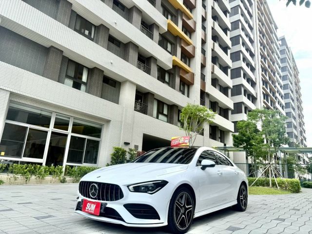 2021 CLA250 AMG 4MATIC 全車包膜白色/一階電腦優化/中尾段排氣/23P套件/盲點偵測  第3張相片