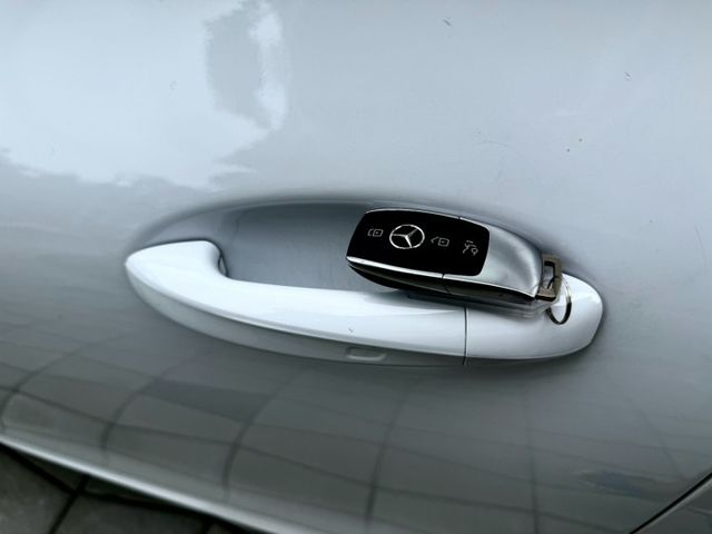 2021 CLA250 AMG 4MATIC 全車包膜白色/一階電腦優化/中尾段排氣/23P套件/盲點偵測  第8張相片