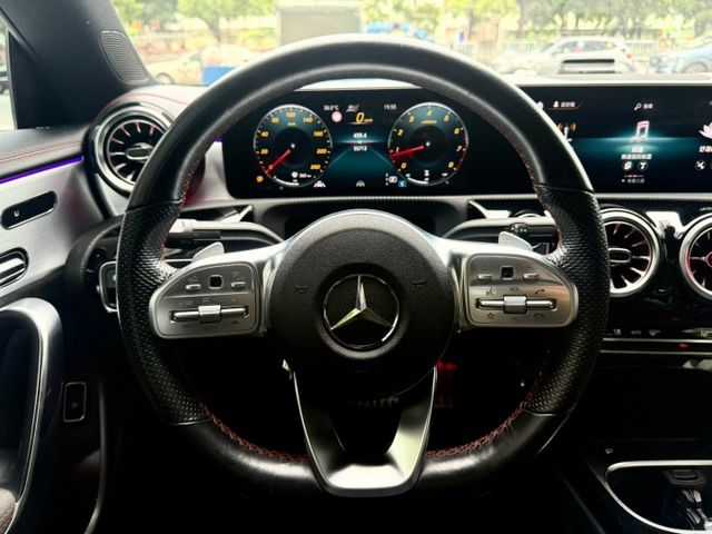 2021 CLA250 AMG 4MATIC 全車包膜白色/一階電腦優化/中尾段排氣/23P套件/盲點偵測  第19張相片