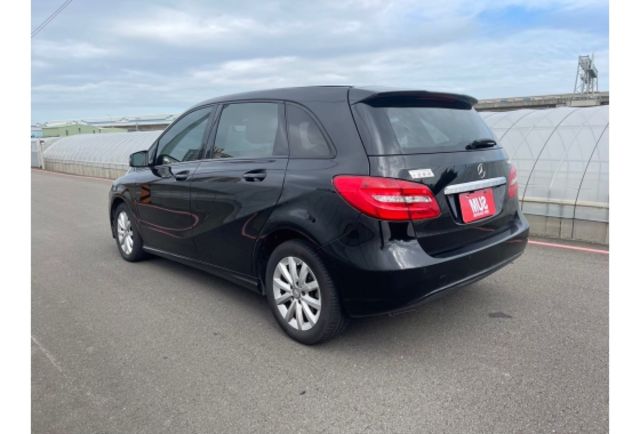Benz B180  第4張相片