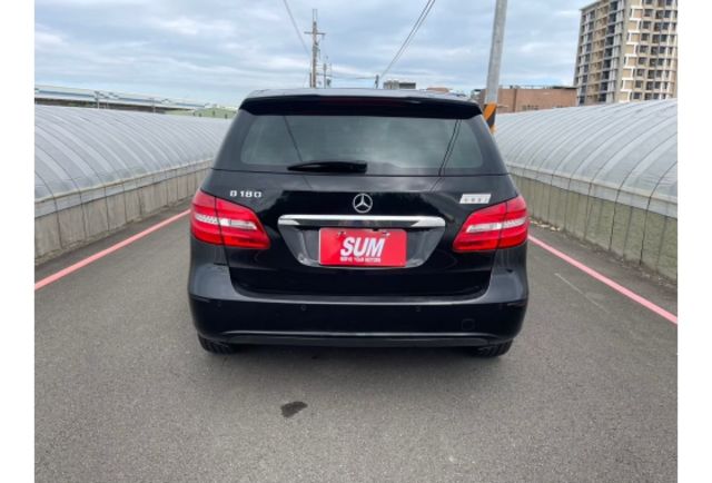 Benz B180  第5張相片