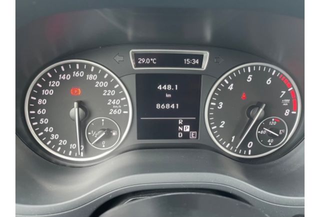 Benz B180  第11張相片