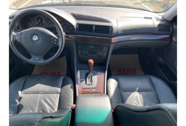 BMW 728  第9張相片