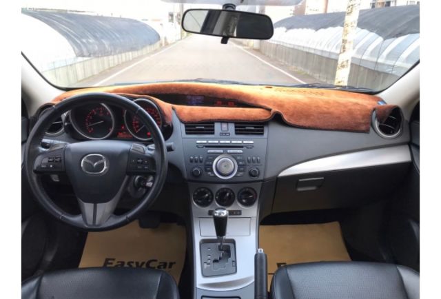 Mazda MAZDA3  第11張相片