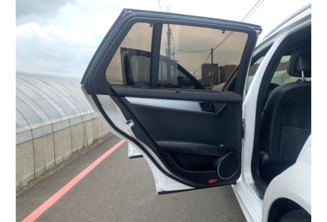 Benz C300  第14張相片