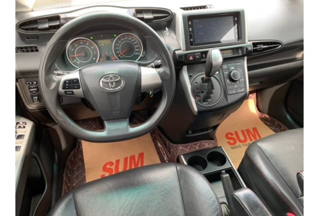 Toyota WISH  第10張相片