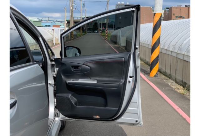 Toyota WISH  第17張相片