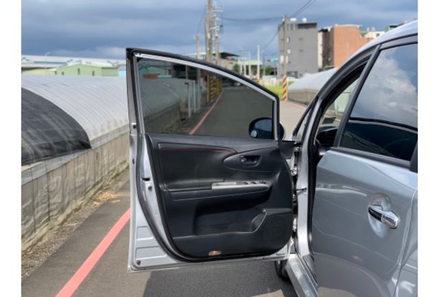 Toyota WISH  第18張相片