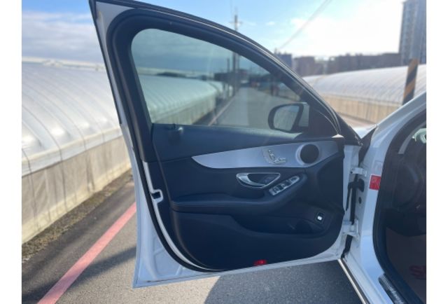 Benz C200  第7張相片