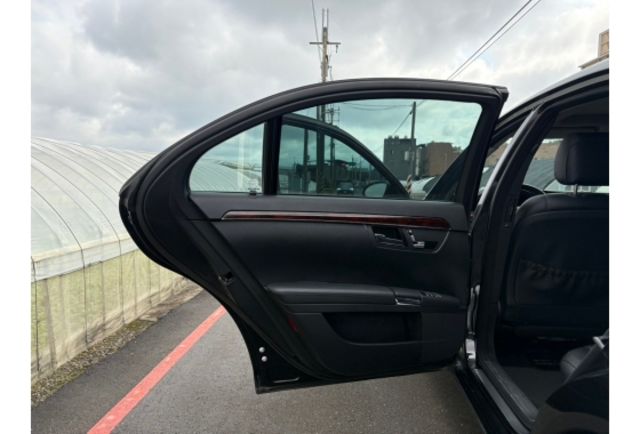 Benz S350  第12張相片