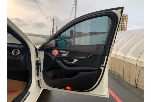 Benz C300  第9張相片