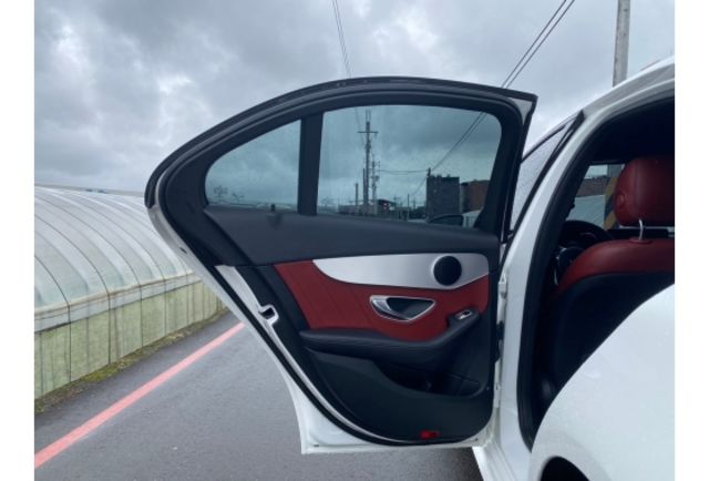 Benz C300  第12張相片