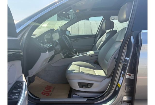 BMW 535i GT  第15張相片