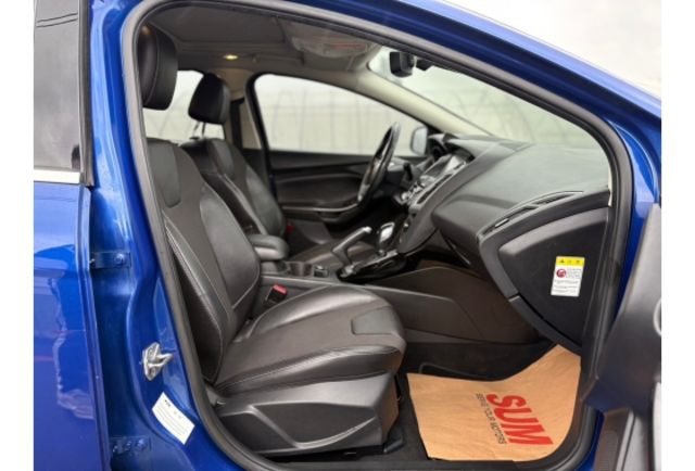 Ford FOCUS  第10張相片