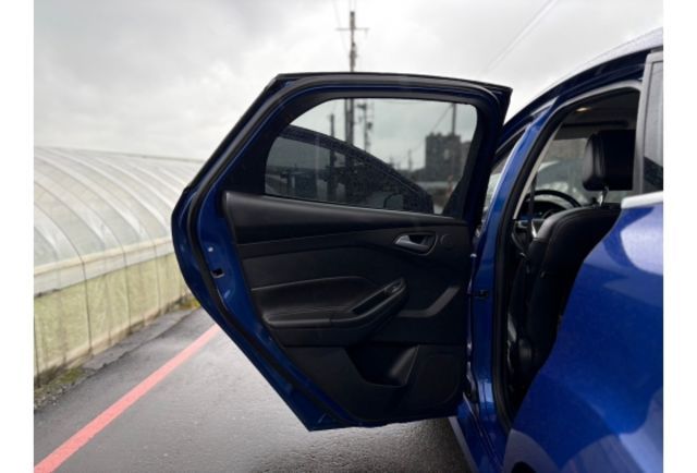 Ford FOCUS  第12張相片