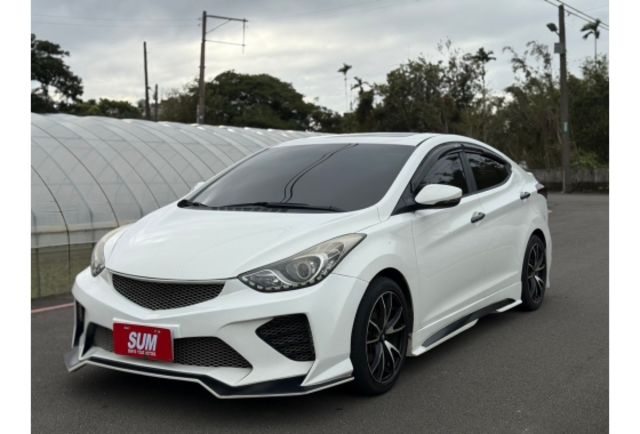 Hyundai ELANTRA  第3張相片