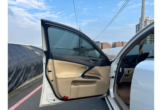 Lexus IS250  第7張相片