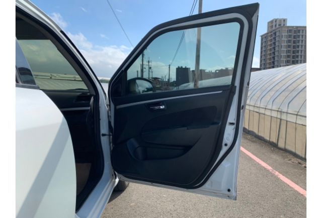 Suzuki SWIFT  第9張相片