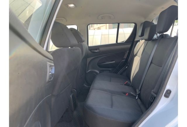 Suzuki SWIFT  第13張相片