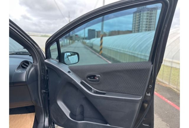 Toyota YARIS  第9張相片