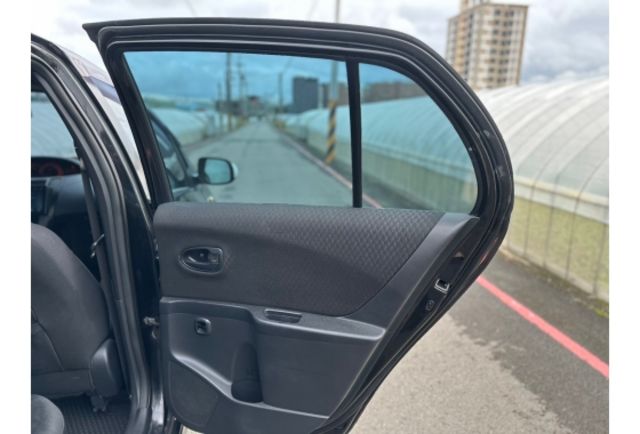 Toyota YARIS  第14張相片