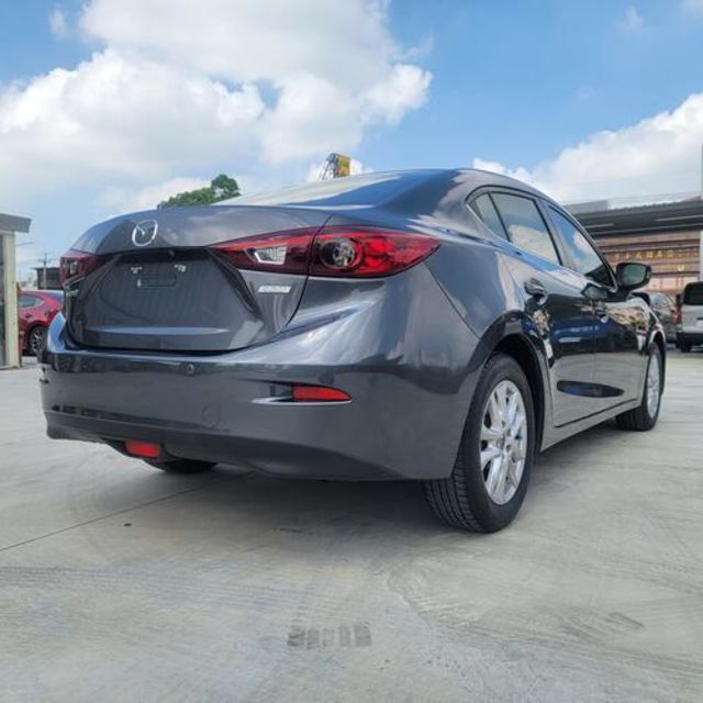 MAZDA馬自達 MAZDA 3  第2張相片