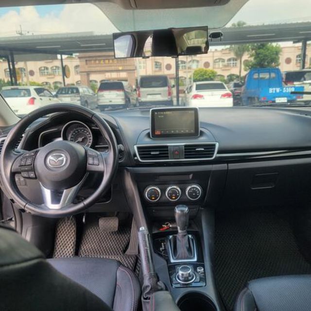 MAZDA馬自達 MAZDA 3  第5張相片