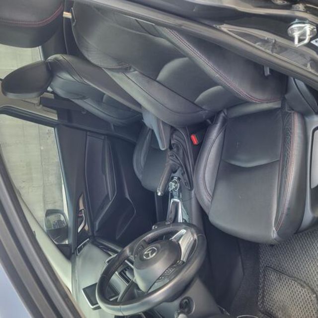 MAZDA馬自達 MAZDA 3  第6張相片