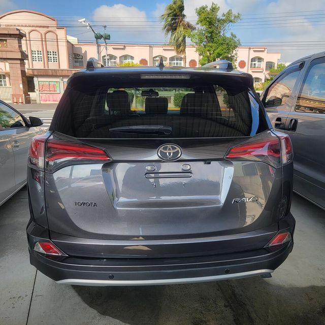TOYOTA豐田 RAV4  第4張相片