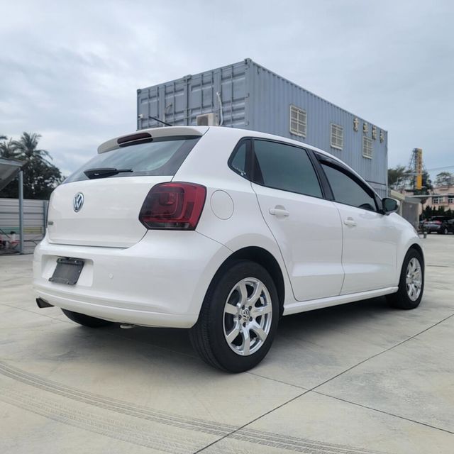 VOLKSWAGEN福斯 POLO  第2張相片