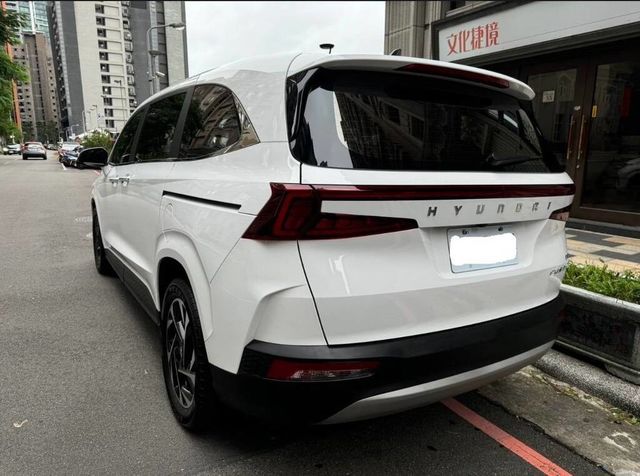 HYUNDAI現代 CUSTIN  第1張相片