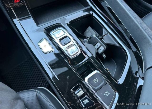 HYUNDAI現代 CUSTIN  第5張相片