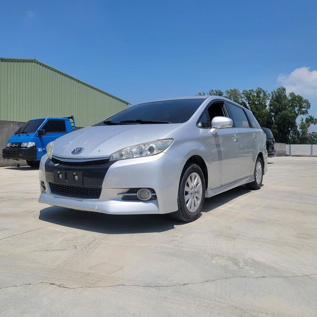 TOYOTA豐田 WISH  第2張相片
