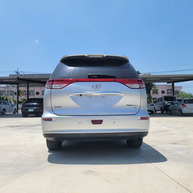 TOYOTA豐田 PREVIA  第4張相片