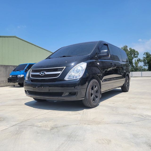 HYUNDAI現代 STAREX  第1張相片