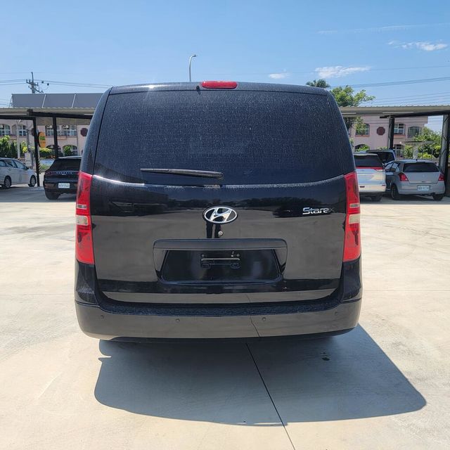 HYUNDAI現代 STAREX  第4張相片