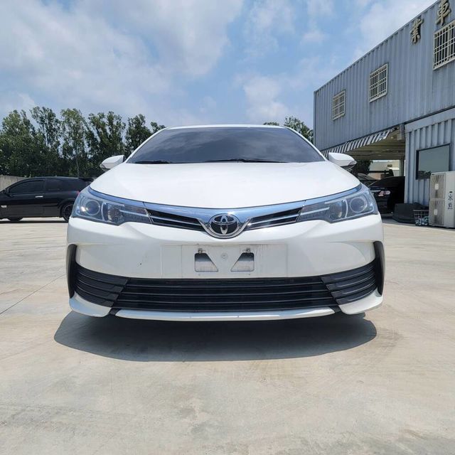 TOYOTA豐田 ALTIS  第3張相片
