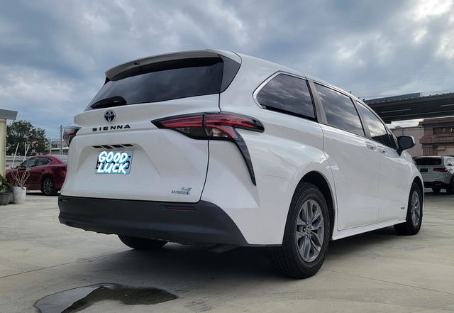 TOYOTA豐田 SIENNA  第2張相片