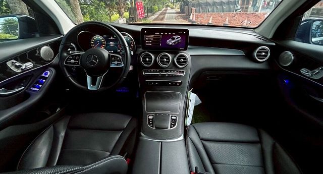 M-BENZ賓士 GLC200  第2張相片