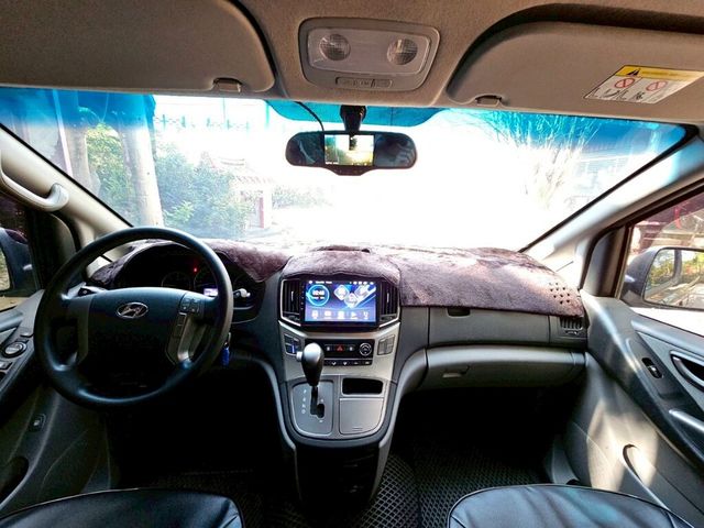 HYUNDAI現代 STAREX  第5張相片