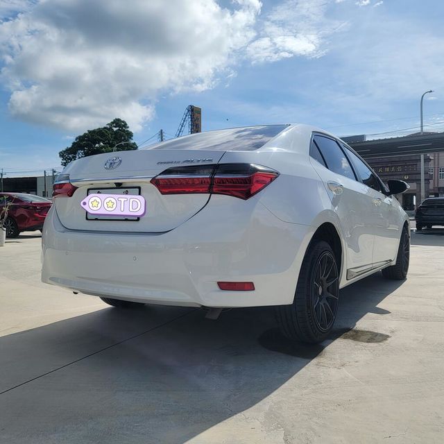 TOYOTA豐田 ALTIS  第4張相片