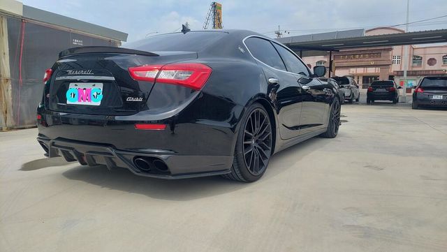 MASERATI瑪莎拉蒂 GHIBLI SQ4  第2張相片