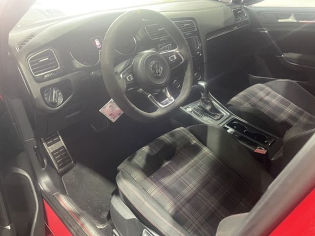 VOLKSWAGEN福斯 GOLF GTI  第5張相片