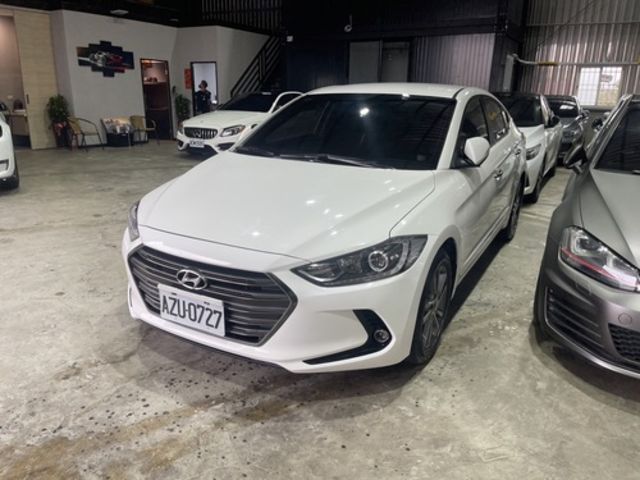 HYUNDAI現代 ELANTRA  第1張相片