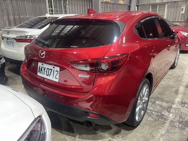 MAZDA馬自達 MAZDA 3  第2張相片